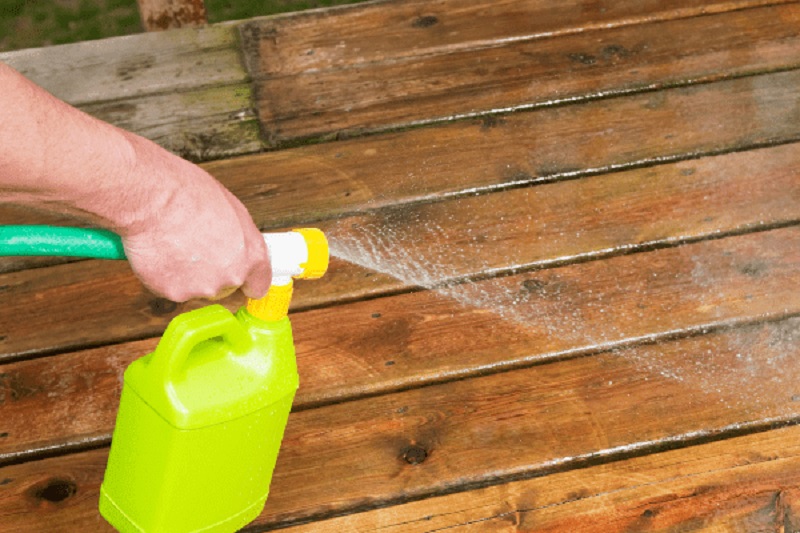 Natural Homemade Deck Cleaners