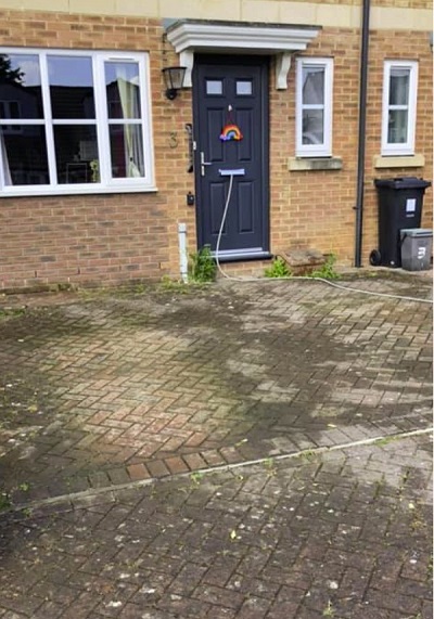 Driveway cleaning case 02 before (Bristol)