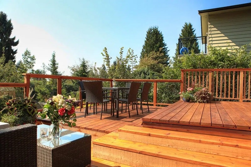 What “cleaning a deck naturally” really means