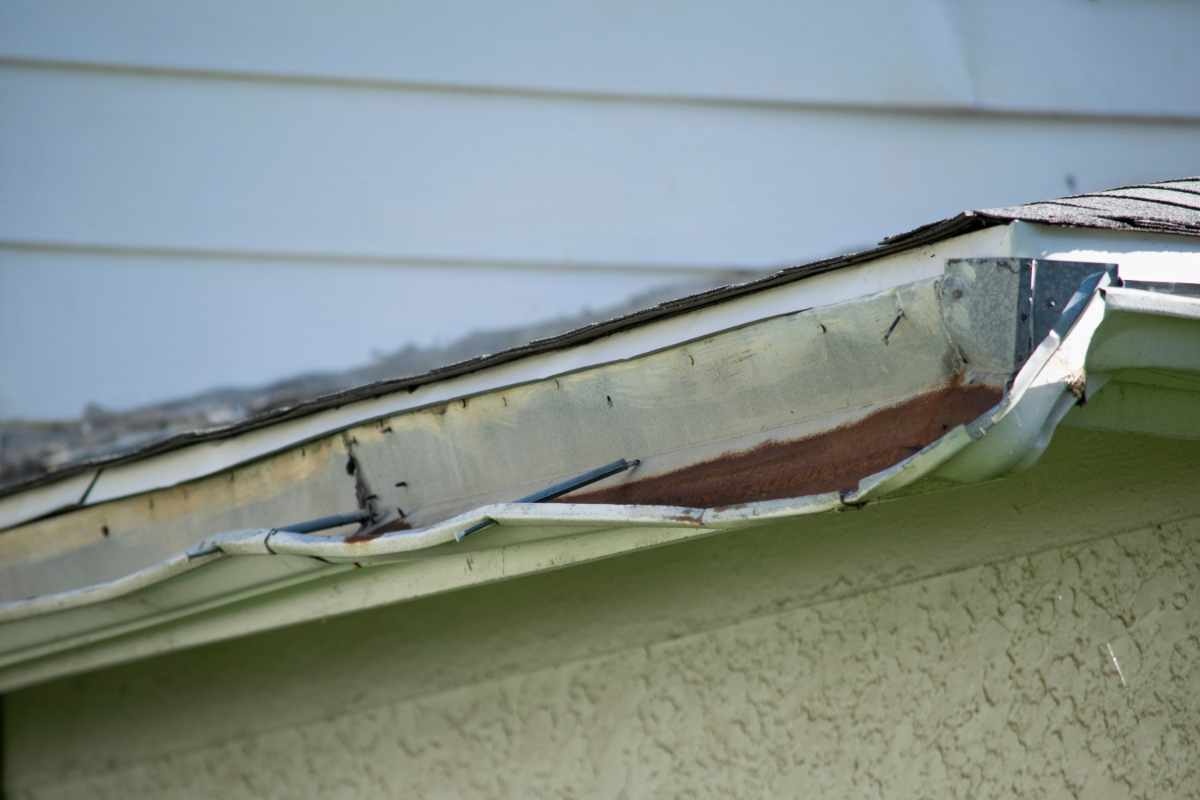 Signs your gutters need attention